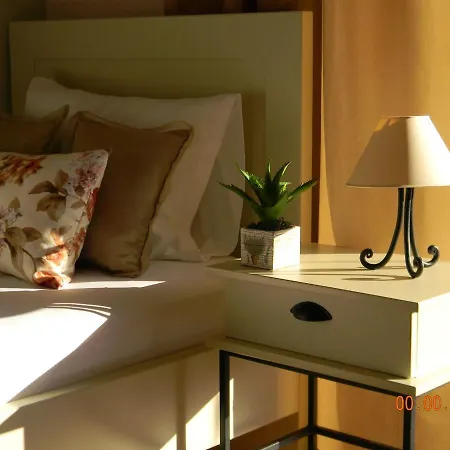 بيت ضيافة Kostandin كيبارو