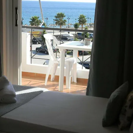 Πανσιόν Kostandin