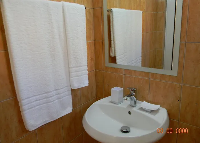 Kostandin ゲストハウス ケパロ