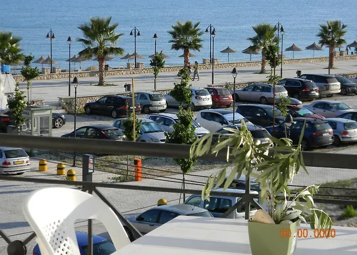 Kostandin ゲストハウス *