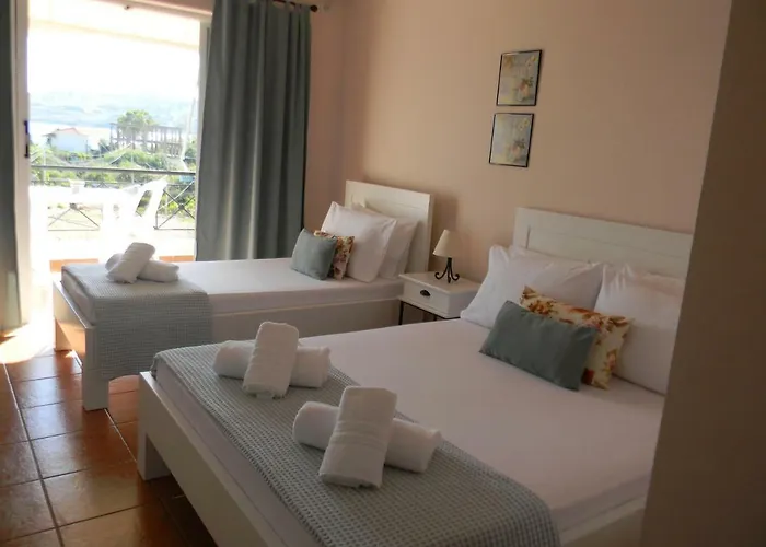 Kostandin ゲストハウス *