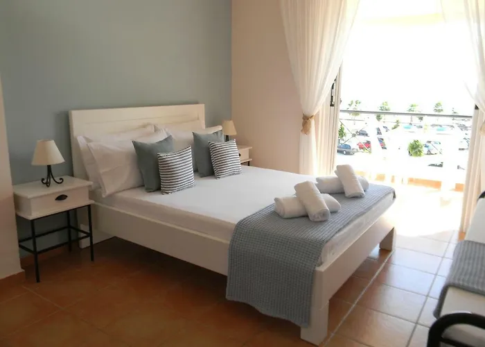 Kostandin ゲストハウス *