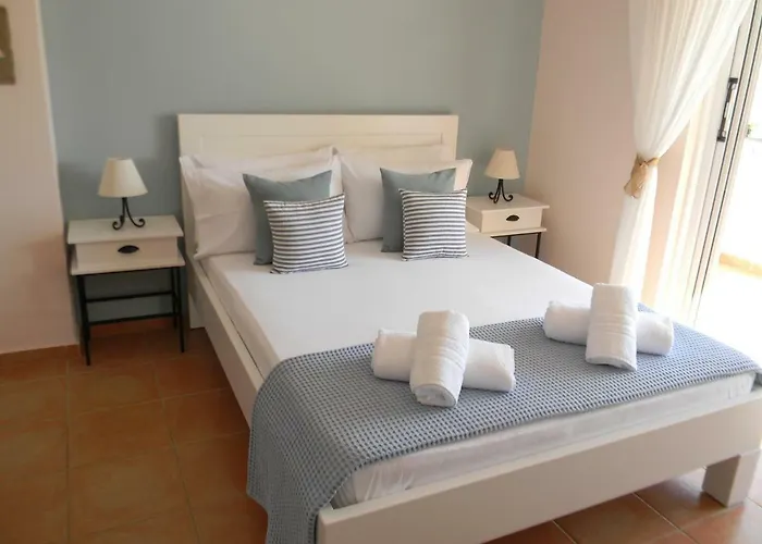 ゲストハウス Kostandin ケパロ