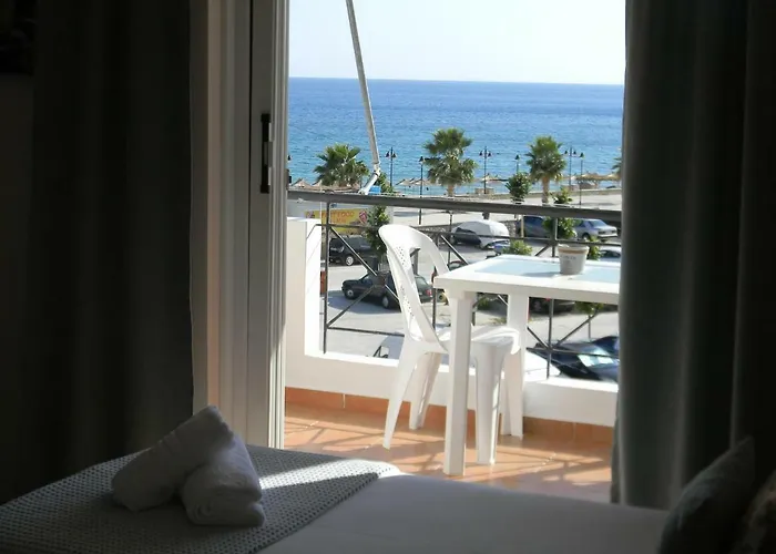 ゲストハウス Kostandin ケパロ